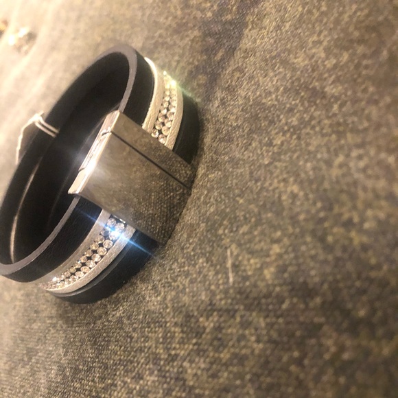 Bracelet - Picture 3 of 3